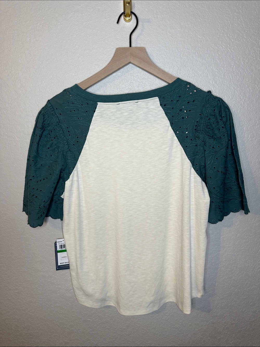 NWT Democracy Embroidered Eyelet Puff Raglan Sleeve Top Large Green Cream - Picture 6 of 8